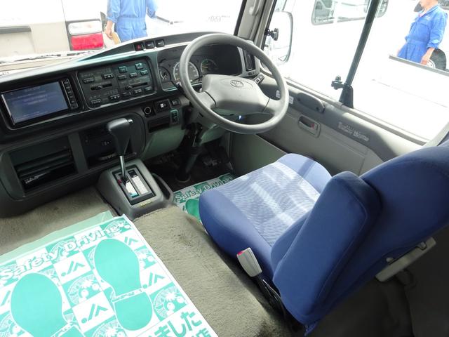 Toyota Coaster Saloon 5c