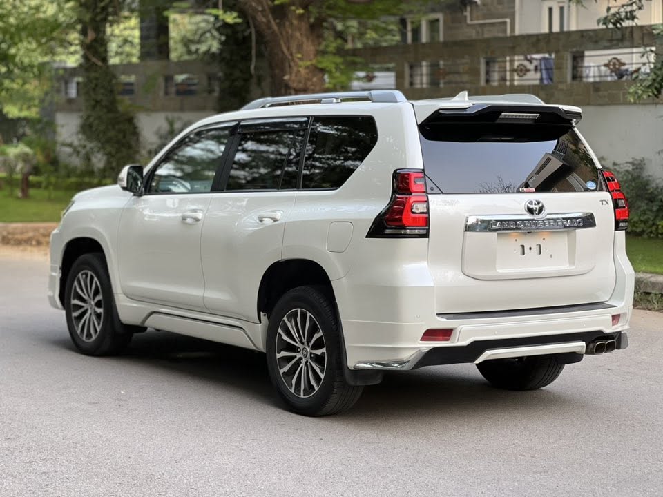 Toyota Parado