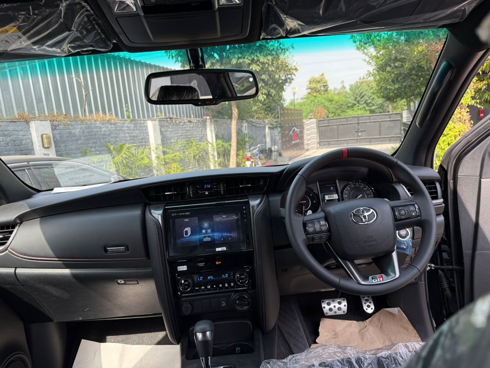 TOYOTA FORTUNER GR