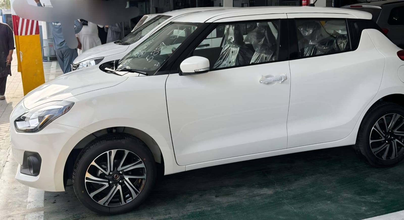 SUZUKI SWIFT GLX