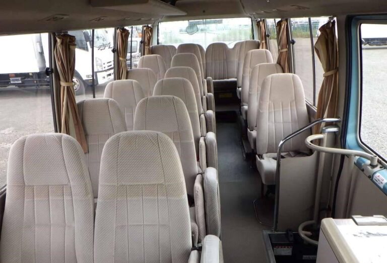 Toyota Coaster Saloon 5c